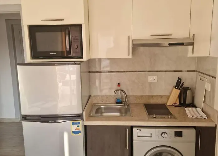 Cozy One Bedroom In Aquapalms Apartman Gurdaka